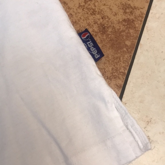 Vtg Pepsi People Feeling Free white tshirt ladies size medium - Picture 4 of 7